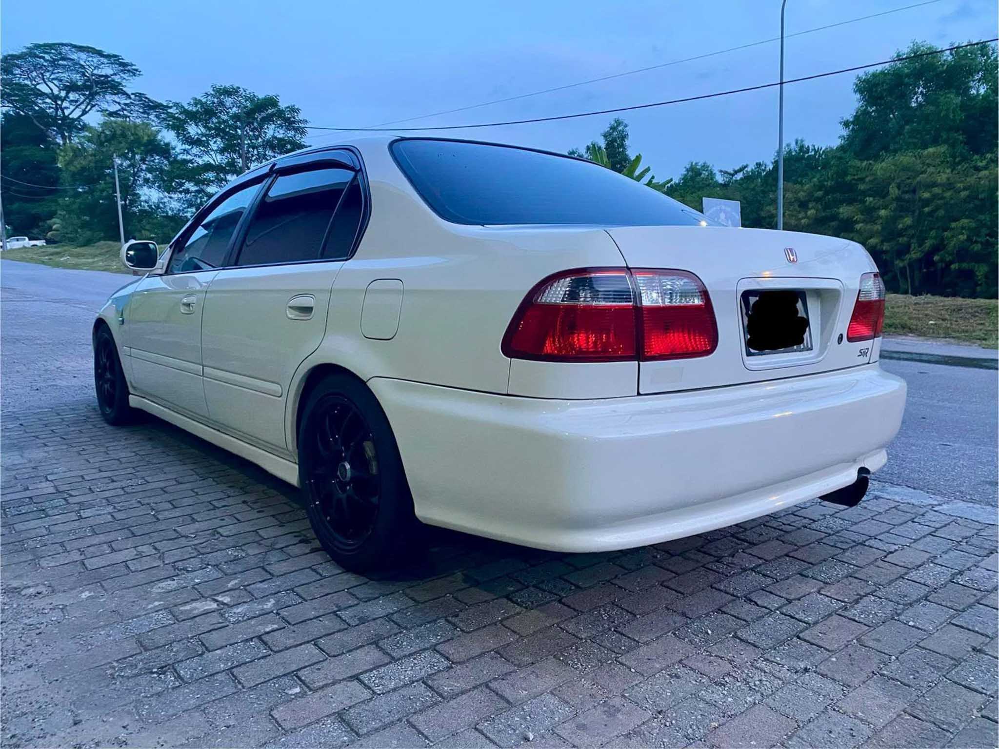 SG-Arc-EK4-4DR-1996-3