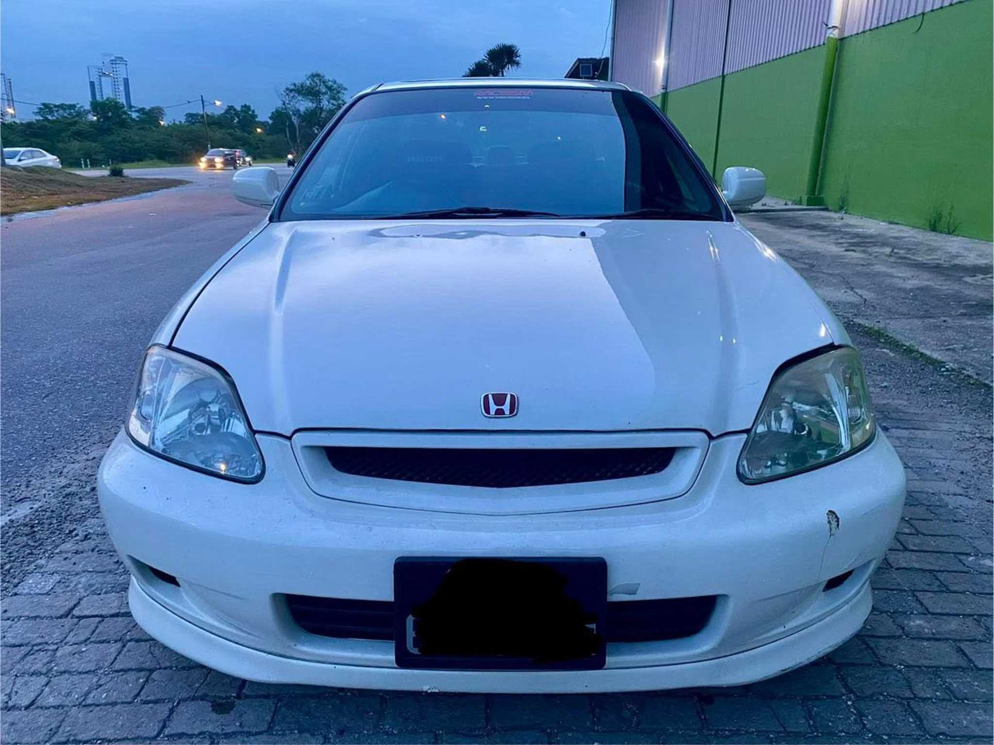 SG-Arc-EK4-4DR-1996